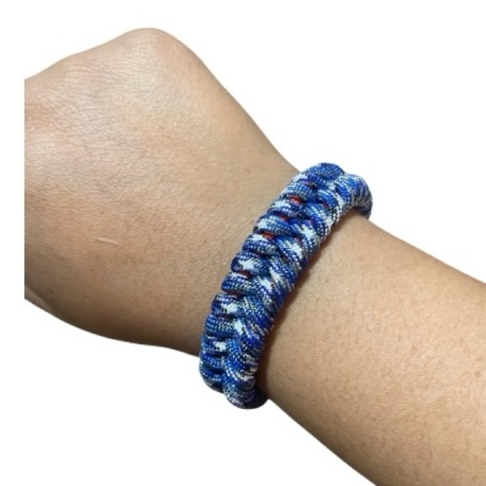 • Handmade Paracord Bracelet with Orange Buckle